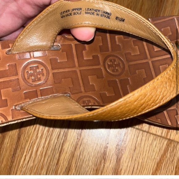 Gorgeous Authentic Tory Burch Wedge Sandals - Picture 2 of 4